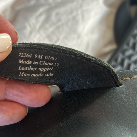 Clarks leather flip flops - Picture 4 of 4